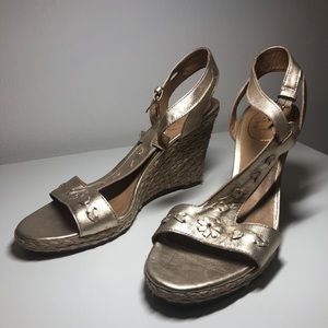 Gold leather wedge sandals • Jack Rogers
